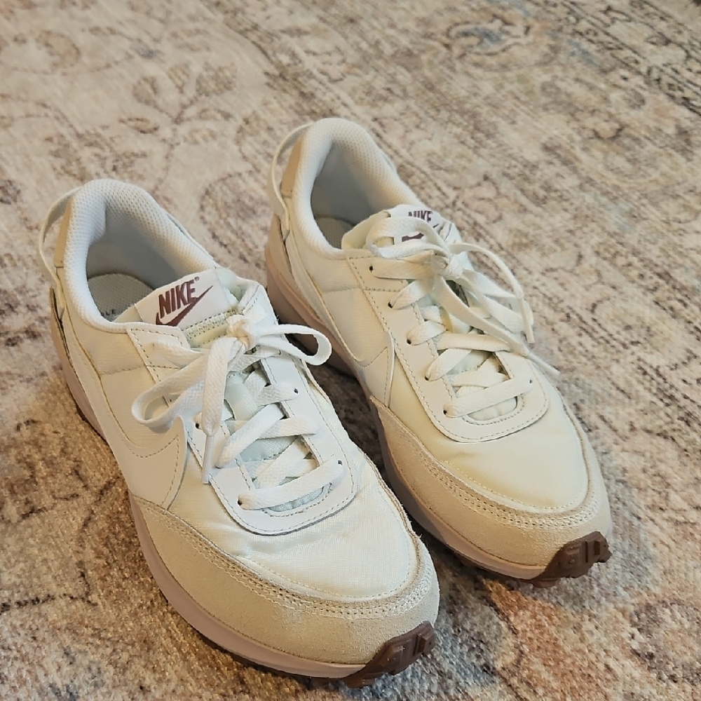 Nike Cream and Tan Sneakers